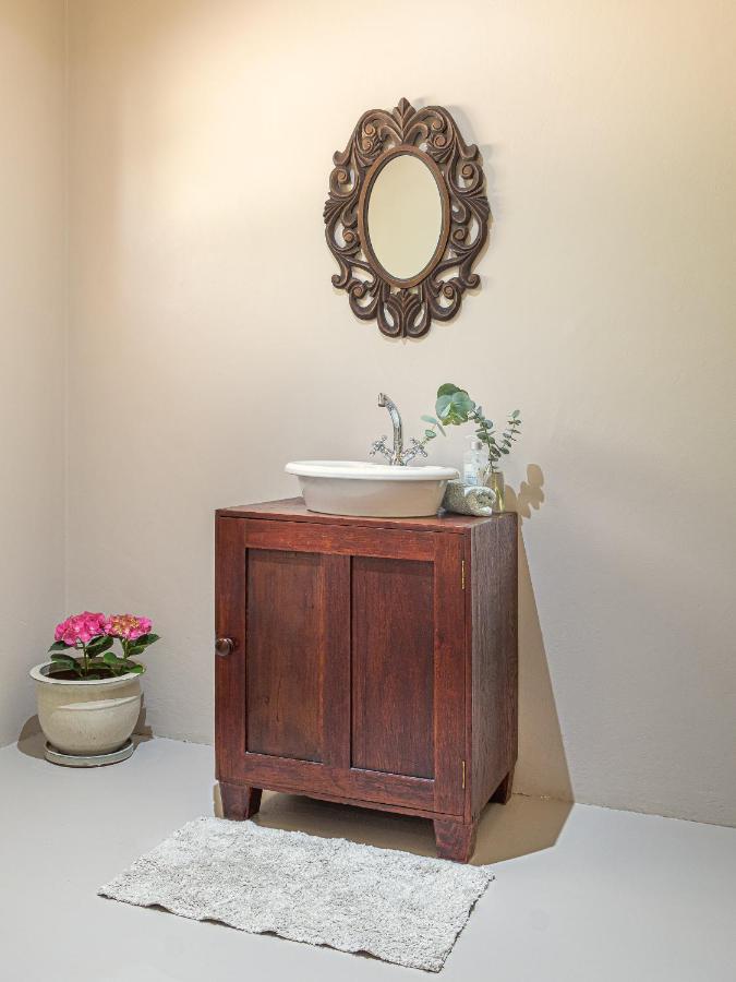Hoogwater Farmhouse Wolseley エクステリア 写真